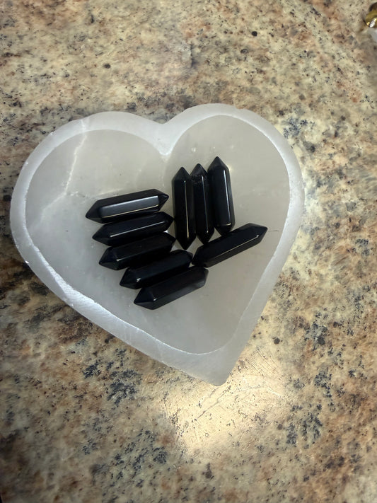 Obsidian points