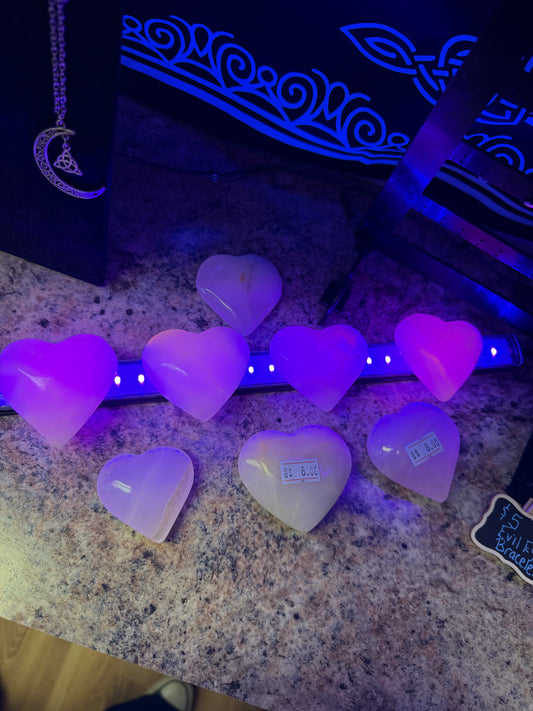 Mangano Calcite Hearts